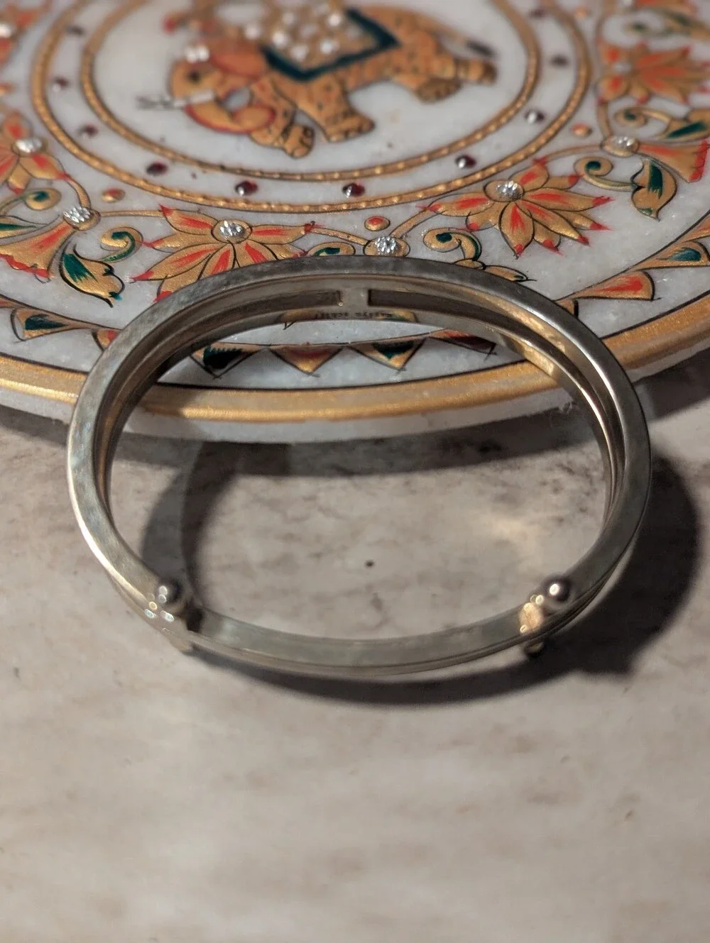 VINTAGE JAD Heavy 37g Sterling Silver Double Rail Hinged Bangle